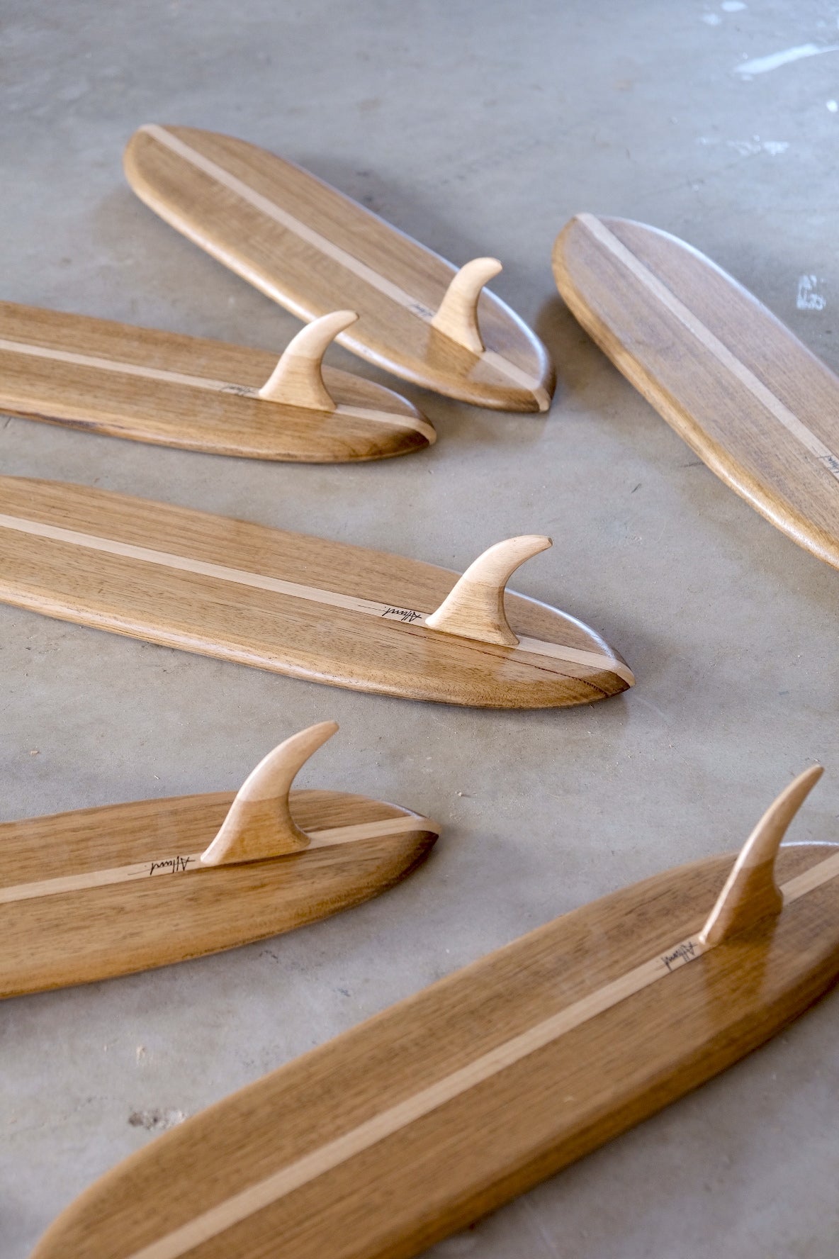 miniature wood surfboard インテリア Bamboo Mini Surfboard For Art Decor - Pre Primed & Ready For Paint